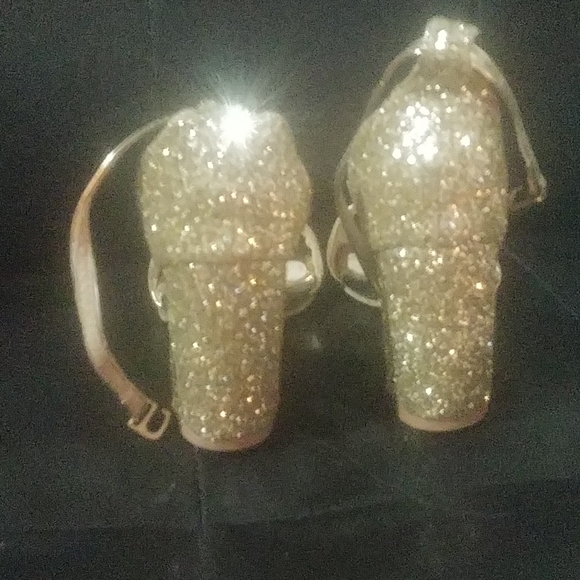 Ladies Glitter Heels - Picture 3 of 5